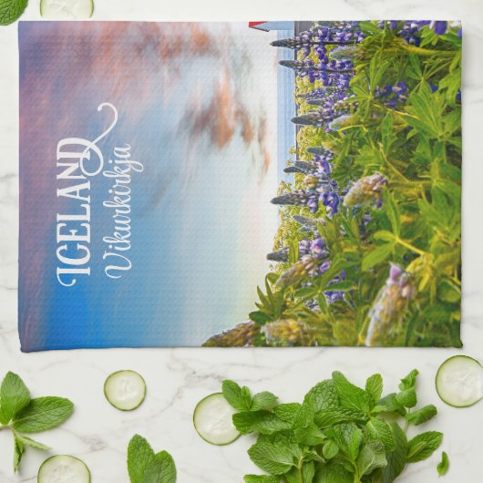 Vikurkirkja, Island Geschirrtuch (Gefaltet)