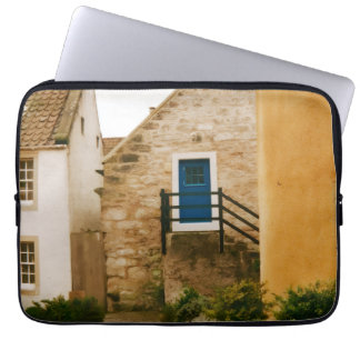 Village of Culross, Fife, Scotland  Laptopschutzhülle