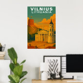Vilnius, Litauen Hügelkuppe Backsteinturm Reise Poster (Heimbüro)