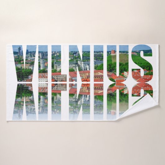 Vilnius Text mit Reflexion Badehandtuch (Badehandtuch)