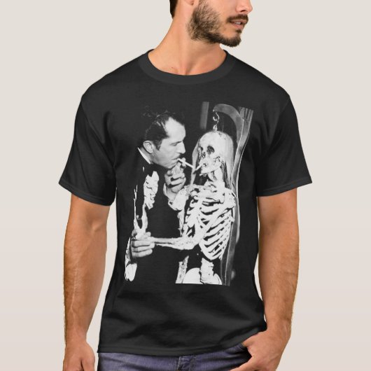 Vincent Price auf dem Set TWICE TOLD TALES Clas T-Shirt (Vorderseite)