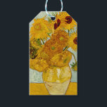 Vincent Van Gogh 12 Sonnenblumen Impressionist Geschenkanhänger<br><div class="desc">Vincent Van Gogh's Vase mit 12 Sonnenblumen ist eine von Van Gogh's berühmten Sonnenblumen-Serie. Dieses Gemälde von Sonnenblumen ist Teil von Van Gogh's zweites Set von wunderschönen impressionistischen Sonnenblumengemälden, das er 1888 erschuf. Die Sonnenblumen sind gelb vor einem hellblauen Hintergrund. Wie in all Van Gogh's großartigen Stücken sind die Sonnenblumen...</div>