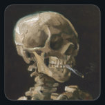 Vincent van Gogh Art Quadratischer Aufkleber<br><div class="desc">Vincent van Gogh (Niederländisch, 1853 - 1890) Schädel eines Skeletts mit brennender Zigarette, 1885-86, Öl auf Leinwand Ungerahmt: 32 cm × 24, 5 cm (13 in × 9, 6 in) Früharbeit von Vincent van Gogh. Dieses kleine Gemälde ist Teil der ständigen Sammlung des Van Gogh Museums in Amsterdam. Es wurde...</div>