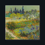 Vincent Van Gogh Garden at Arles Begleitkarte<br><div class="desc">Umschließungskarten mit Vincent van Goghs Ölmalereigarten in Arles (1888). In Arles,  Frankreich,  wird ein hübsch gefärbter Garten mit Blues,  Grüntönen und Rot dargestellt. Das perfekte Geschenk für Liebhaber des Postimpressionismus und niederländischer Kunstsammler!</div>