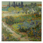 Vincent van Gogh - Garten bei Arles Fliese<br><div class="desc">Garten in Arles von Vincent van Gogh, 1888. Vincent van Gogh war ein niederländischer postimpressionistischer Maler, der zu den bekanntesten und einflussreichsten Persönlichkeiten in der Geschichte der Western-Kunst gehört. In etwas mehr als einem Jahrzehnt hat er ungefähr 2100 Kunstwerke erschaffen, darunter etwa 860 Ölgemälde, die meisten davon in den letzten...</div>