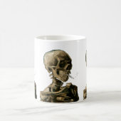 Vincent van Gogh - Skull mit brennender Zigarette Kaffeetasse (Mittel)