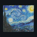 Vincent Van Gogh Starry Night Sky Fleece Blanket<br><div class="desc">Diese zeitlose Decke aus Starry Night Vlies ist nicht nur schön anzusehen, diese künstlerische Van Gogh Decke ist auch extrem vielseitig. Lassen Sie sich von dieser gemütlichen und stilvollen blauen Fleecedecke der Starry Night verzaubern! Mehr hochwertige Produkte von Vincent Van Gogh sind auch in meinem Shop erhältlich => zazzle.com/store/famous_art_paradise Holen...</div>