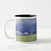 Vincent van Gogh | Wheatfields unter Thundercloud Zweifarbige Tasse (Links)