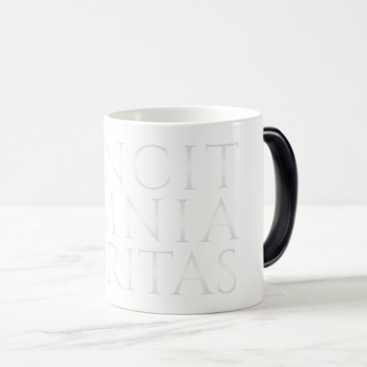 VINCIT OMNIA VERITAS - Leichte Magie-Tasse Verwandlungstasse (VorderseiteRechts)
