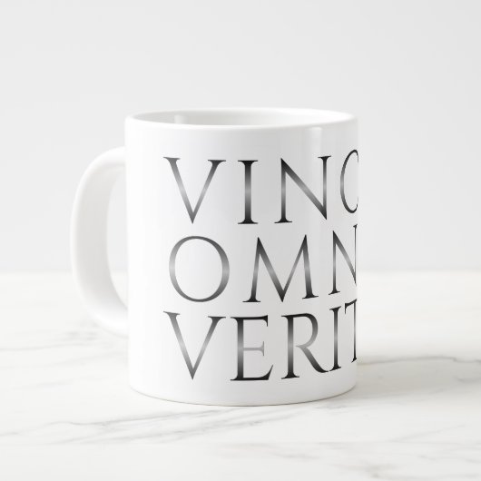 VINCIT OMNIA VERITAS - Licht Jumbo-Tasse (Vorderseite Links)