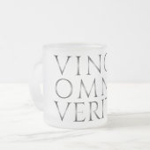 VINCIT OMNIA VERITAS - Licht Mattglastasse (Vorderseite Links)