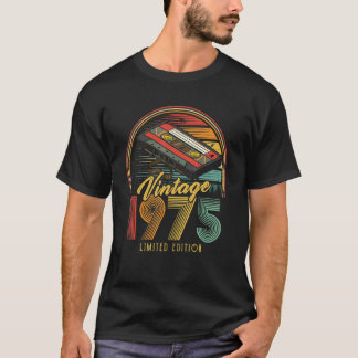Vintag 1975 Retro Cassette 1975 47. Geburtstag 47 T-Shirt