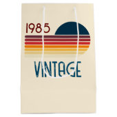 Vintag 1985 Retro Stripe Sun Mittlere Geschenktüte (Rückseite)