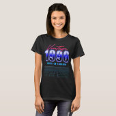 Vintag 1996 Retro Synthwave Ästhetik T-Shirt (Vorne ganz)
