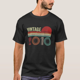 Vintag 2010 Funny 10 Years Old Boys and Girls 10t T-Shirt