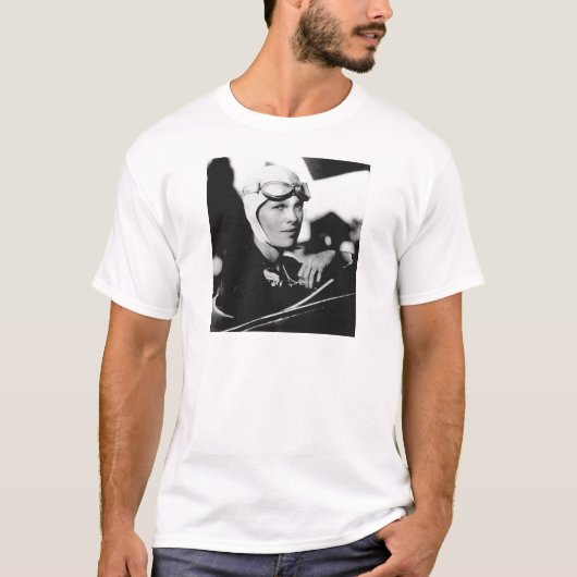 Vintag Amelia Earhart Foto T-Shirt (Vorderseite)