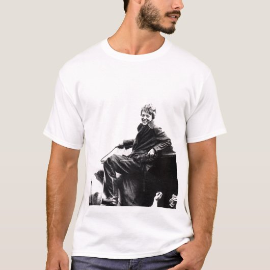Vintag Amelia Earhart Foto T-Shirt (Vorderseite)