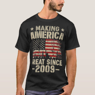 Vintag Amerika seit 2009 Grosses machen Retro 13. T-Shirt