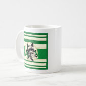 Vintag Black Scottish Terrier auf grüner Tasse (Vorderseite Links)