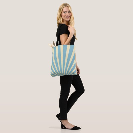 Vintag-blaue Sonnenschutzplakate Tasche (Am Model)