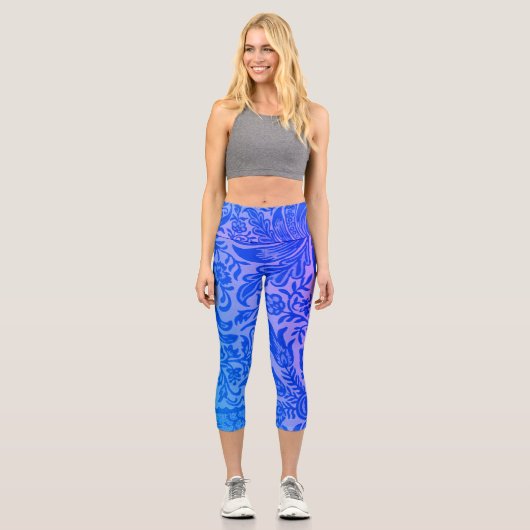 Vintag-blaurosa-florales botanisches Muster Capri Leggings (Vorderseite)