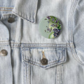 Vintag blühende violette Blumen in einem Ostereier Button (Beispiel)