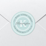 Vintag-Classic-Monogramm | Round-Address-Label Runder Aufkleber<br><div class="desc">**DESIGN TIPP** Wenn Ihre Adresse nicht mit dem Halbkreis übereinstimmt, klicken Sie einfach auf "Design in Editierwerkzeug" und von dort aus können Sie die Größe des Schriftartes, den Abstand, die Krümmung usw. anpassen. Die Hintergrundfarbe und die Textfarben können ebenfalls angepasst werden. Dieses runde Rücksendelabel verfügt über einen runden Rahmen, ein...</div>
