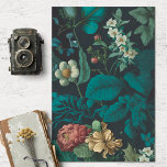 Vintag Dark Florals Decoupage Seidenpapier<br><div class="desc">Schönes,  dramatisches Blumendesign auf einem dunklen Hintergrund.</div>
