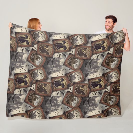 Vintag Dracula Halloween Gothic Vampire Kiss Fleecedecke (Beispiel)