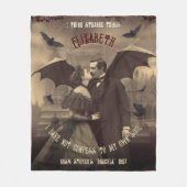 Vintag Draculas Kiss Gothic-Horror Fleecedecke (Vorderseite)