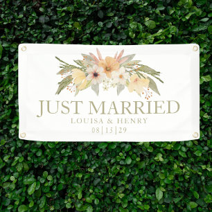 Vintag Florals Just Married Car Banner