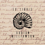Vintag Fossil EX LIBRIS Individuelle Name Library Gummistempel<br><div class="desc">Diese schlichte und elegante Briefmarke ist ideal, um Ihre Bücher zu personalisieren. Es ist auch ein tolles Geschenk für den Buchliebhaber, Lehrer oder Bibliothekar! Die Briefmarke zeigt ein altes Bild des Vintagen eines Fossils in der Mitte. Der Text "ex libris" ist oben und Ihr individuelle Name ist unten. Beide sind...</div>