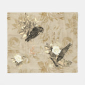 Vintag Goth Decoupage Crow Raven monochromatisch Fleecedecke (Vorderseite (Horizontal))