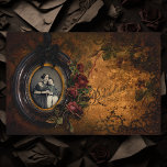 Vintag Goth in Erinnerung Halloween Ephemera Seidenpapier<br><div class="desc">Vintage grungy decoupage Elemente mit tiefrubinen goldenen Rose,  Viktorianisches Mutter-und Sohn-Portrait in ovalem Rahmen mit schwarzem Band und Bogen auf blumigen und spitzen grungelligen goldenen Hintergrund mit "Remembrance"-Skript. Geeignet für Entkoppelungs- oder Fertigungsprojekte.</div>