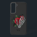 Vintag-Gothic-Rote Rosen Skeletton-Monogramm Samsung Galaxy Hülle<br><div class="desc">Whimsikal Vintag gotische Handy Gehäuse mit rote Rosen in einer Skeletthand.</div>