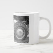 Vintag-Grauschnecke Jumbo-Tasse (Rechts)