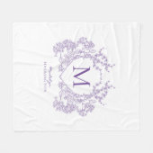 Vintag Greenery Violet Floral Wappen Monogramm Fleecedecke (Vorderseite (Horizontal))