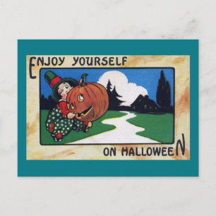 Vintag Kid Hefting Halloween Jack O'Lantern Postkarte
