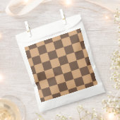 Vintag kontrolliert in Warm Browns Geschenktütchen (Ausgeschnitten)