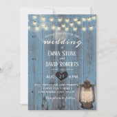 Vintag Lantern Dusty Blue Barn Wood Wedding Einladung (Vorderseite)