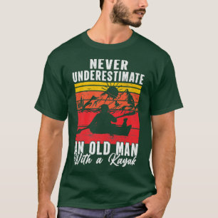 Vintag nie einen alten Mann mit Kaya unterschätzen T-Shirt