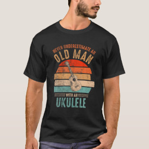 Vintag nie einen alten Mann mit Uku unterschätzen T-Shirt