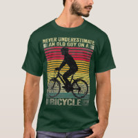 Vintag nie einen alten Typ auf einem Fahrrad unter