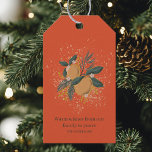 "Vintag Orange & Red Christmas Geschenkanhänger<br><div class="desc">"Mit diesem Vintagen Orangen und Roten Weihnachtsgeschenk-Tag lassen Sie Ihren Geschenken nostalgischen Urlaubsszauber erleben. Mit klassischen Urlaubstönen und zeitlosem Vintagem Design ist dieser Anhänger der ideale Begleiter, um Ihren Weihnachtsgeschenken eine warme Retro-Touch zu verleihen. Ideal für Vintage Urlaubsbegeisterte, fügt es einen einzigartigen, festlichen Flair hinzu, der zugleich stilvoll und unvergesslich...</div>