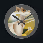 Vintag Podenco Art Deco Dog Runde Wanduhr<br><div class="desc">Dieses Vintage Art Deko Design feiert ein stolzes Podenco-Look aus einem Deko Stil. Dieses Design verleiht dem Ibizan Hound den Charme vergangener Zeiten,  kombiniert mit der eleganten Schönheit dieses Hauses. Es wäre das perfekte Geschenk für jeden Sightseeing-Liebhaber. Für Hilfe bei Anpassungsoptionen wenden Sie sich an hello@designsdumonde.com.</div>