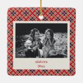 Vintag Red Blue Christmas Foto Sisters Keramikornament (Rückseite)