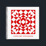 Vintag Red Christmas Geometric Quilt Personalisier Notizblock<br><div class="desc">Entwerfen Sie neue Quilt-Designs oder notieren Sie sich über bestehende Muster in diesem stilvollen Notebook,  das ein klassisches Rot-Weiß-Cover-Design bietet. Wählen Sie aus gereiftem,  grafischem oder skizziertem Papier und personalisieren Sie es mit Ihrem Namen. Ein tolles Geschenk für Quilter und Quilt-Liebhaber.</div>
