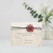 Vintag Red Daisy Wedding RSVP Karte (Stehend Vorderseite)