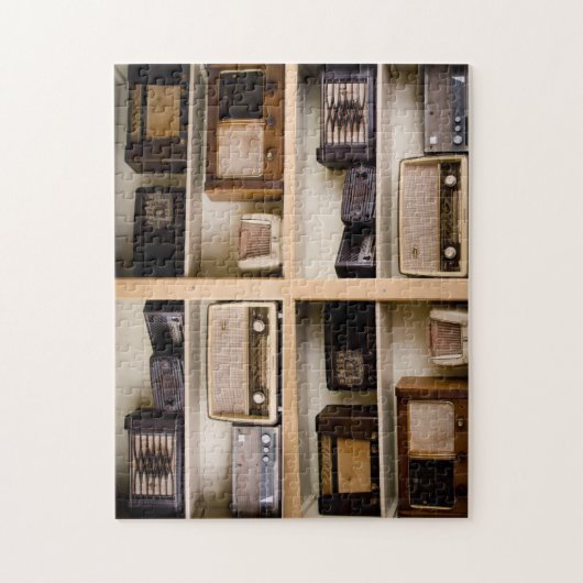 VINTAG RETRO RADIOS JIGSAW PUZZLE (Vertikal)
