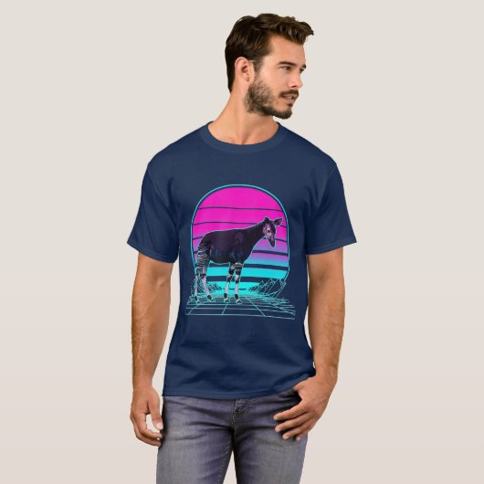Vintag Retro Sunset Okapi T-Shirt (Vorne ganz)